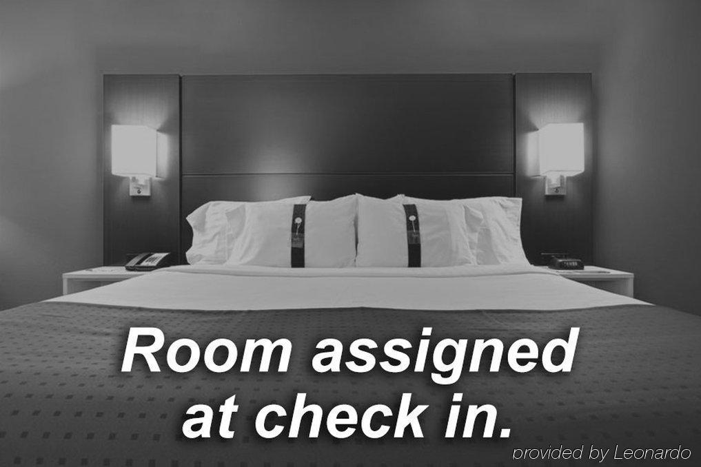 Holiday Inn Express Lawrence By Ihg Екстер'єр фото
