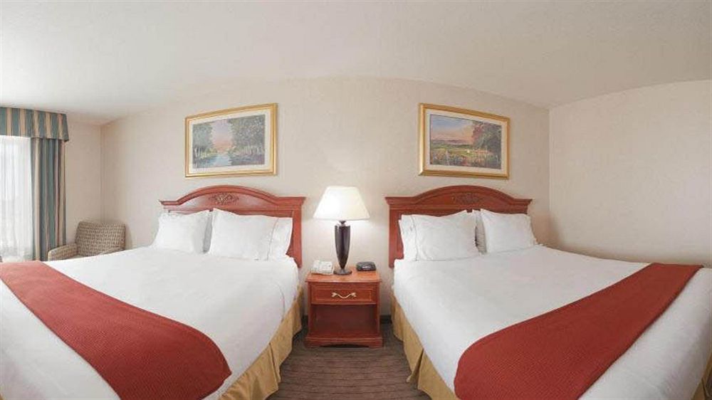 Holiday Inn Express Lawrence By Ihg Екстер'єр фото