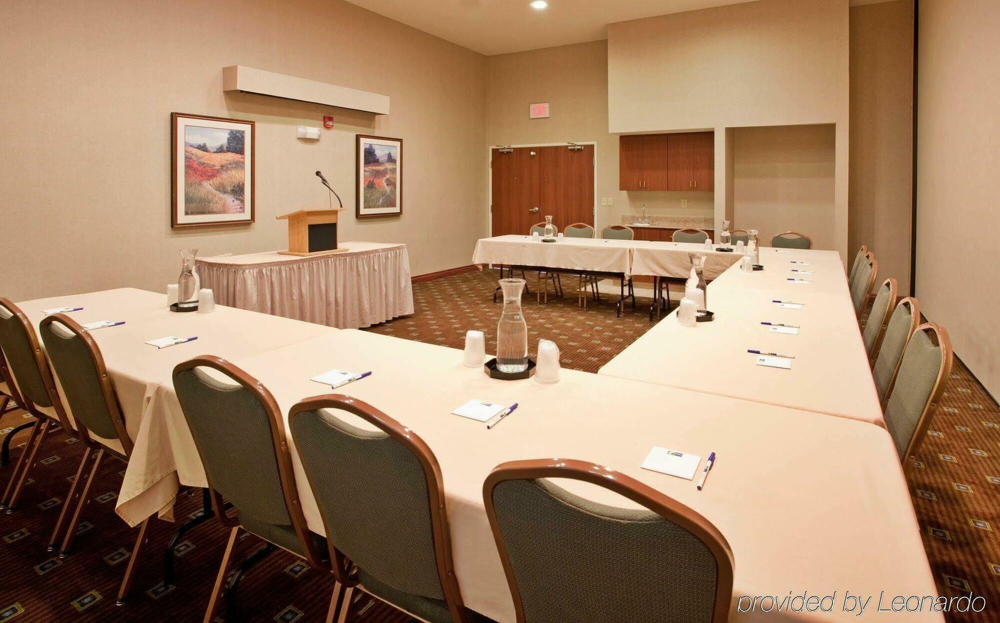 Holiday Inn Express Lawrence By Ihg Екстер'єр фото